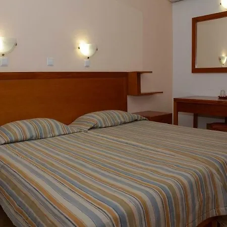 Hotell Aethria 3*