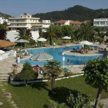 Hotell Aethria 3*